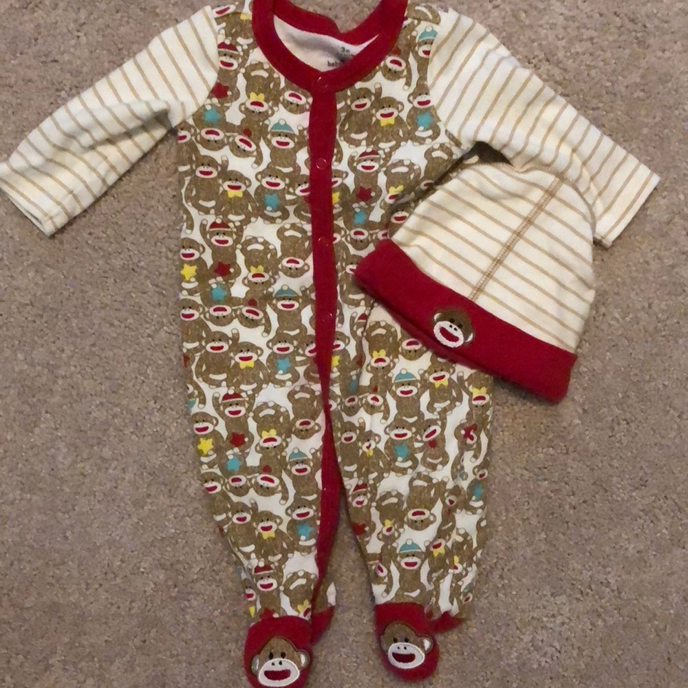 Baby outfit with hat